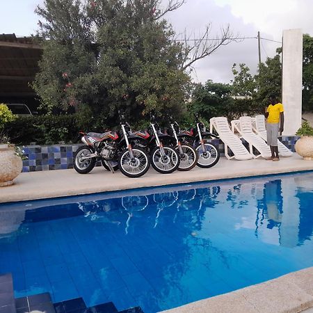 Keur De Pierre Hotel Сали Портудал Екстериор снимка